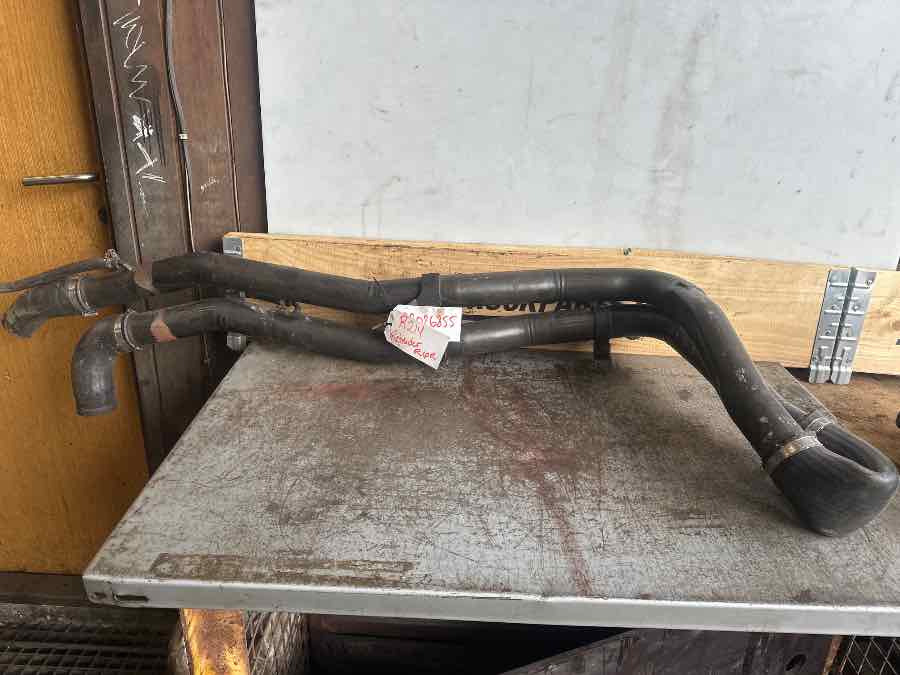 VOLVO WATER PIPES RETRADER 22026855 - Luchtinlaatpijp: afbeelding 1 VOLVO WATER PIPES RETRADER 22026855 - Luchtinlaatpijp: afbeelding 1