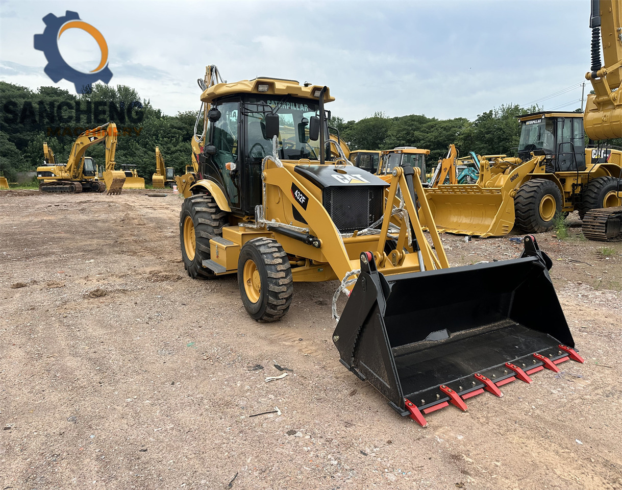 CAT 432F backhoe loader - Graaflaadmachine: afbeelding 3 CAT 432F backhoe loader - Graaflaadmachine: afbeelding 3