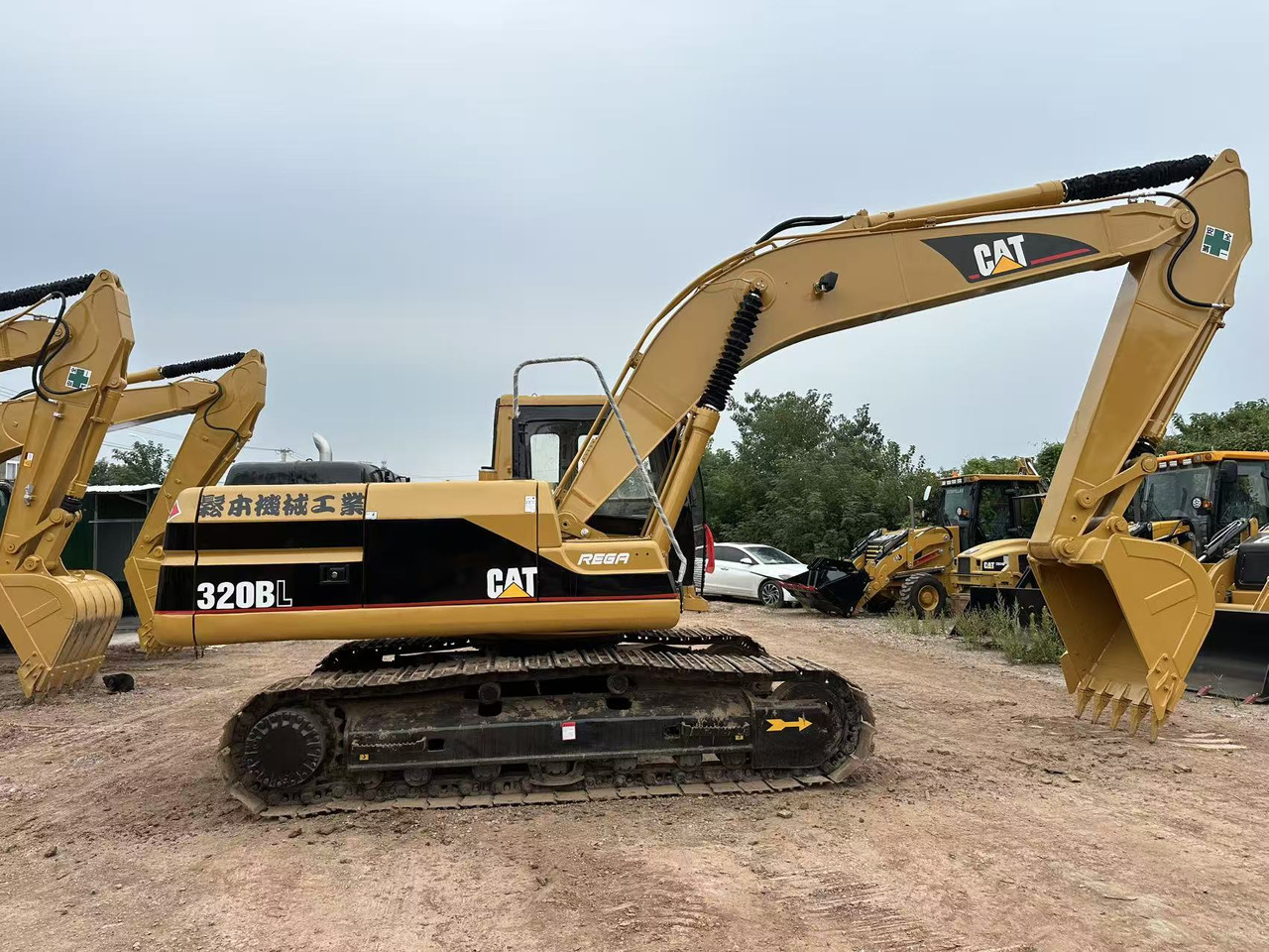 CATERPILLAR 320BL crawler excavator - Graafmachine: afbeelding 2 CATERPILLAR 320BL crawler excavator - Graafmachine: afbeelding 2
