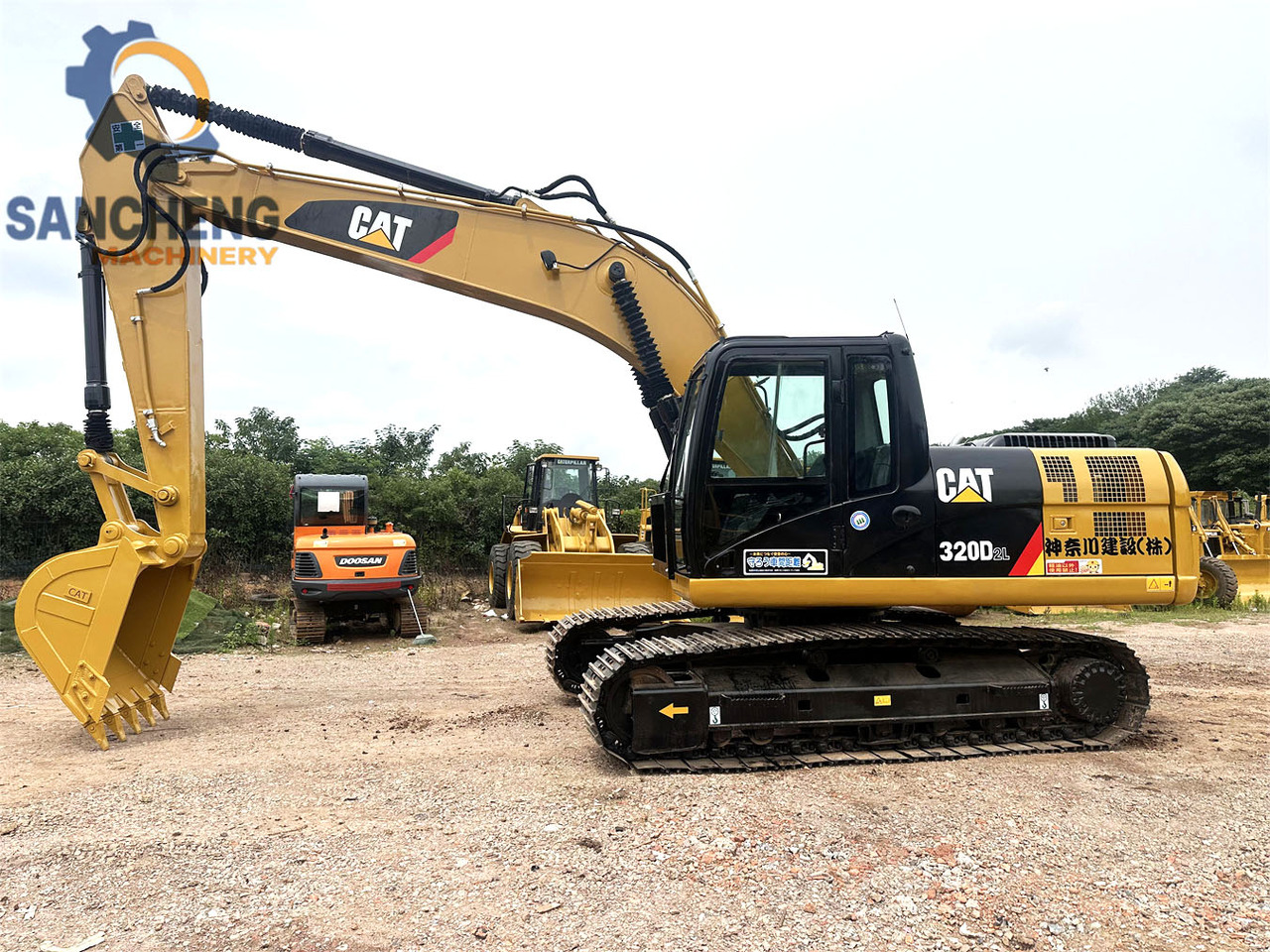 CATERPILLAR 320D2L - Rupsgraafmachine: afbeelding 3 CATERPILLAR 320D2L - Rupsgraafmachine: afbeelding 3