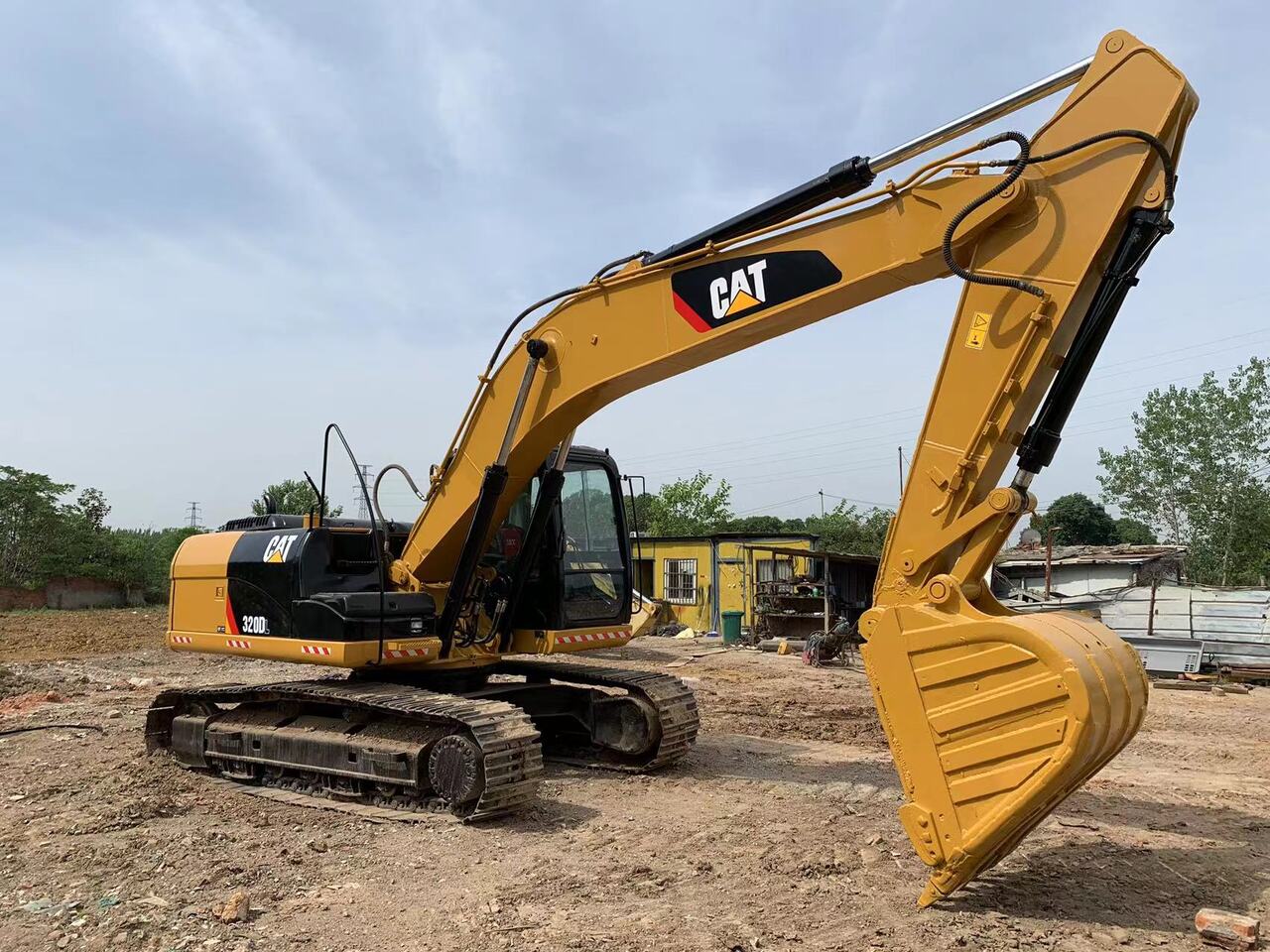 CATERPILLAR 320DL - Rupsgraafmachine: afbeelding 4 CATERPILLAR 320DL - Rupsgraafmachine: afbeelding 4