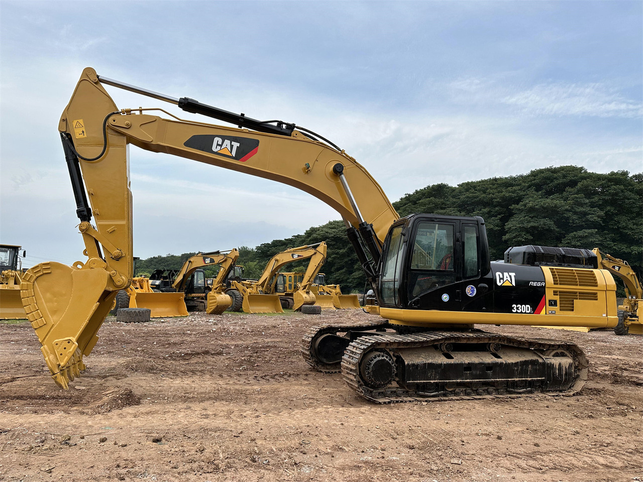 CATERPILLAR 330DL - Rupsgraafmachine: afbeelding 3 CATERPILLAR 330DL - Rupsgraafmachine: afbeelding 3