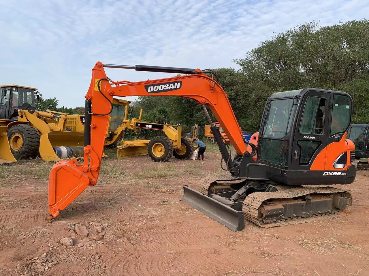 DOOSAN DX55 excavator - Graafmachine: afbeelding 1 DOOSAN DX55 excavator - Graafmachine: afbeelding 1