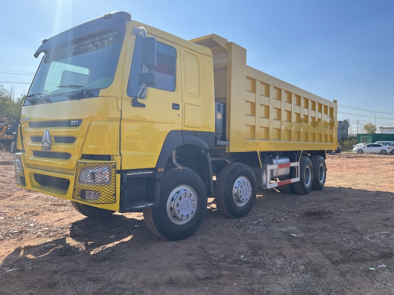 SINOTRUK HOWO 371 Dump Truck 8x4 - Kipper vrachtwagen: afbeelding 5 SINOTRUK HOWO 371 Dump Truck 8x4 - Kipper vrachtwagen: afbeelding 5