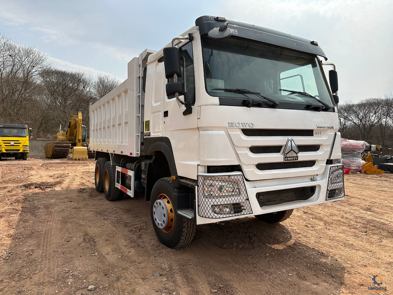 SINOTRUK HOWO Dump truck 371hp 6x4 - Kipper vrachtwagen: afbeelding 1 SINOTRUK HOWO Dump truck 371hp 6x4 - Kipper vrachtwagen: afbeelding 1