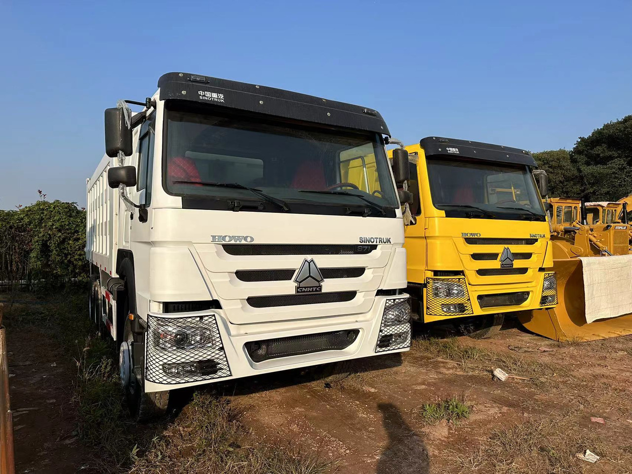 SINOTRUK HOWO HOWO 371 6x4 - Kipper vrachtwagen: afbeelding 1 SINOTRUK HOWO HOWO 371 6x4 - Kipper vrachtwagen: afbeelding 1