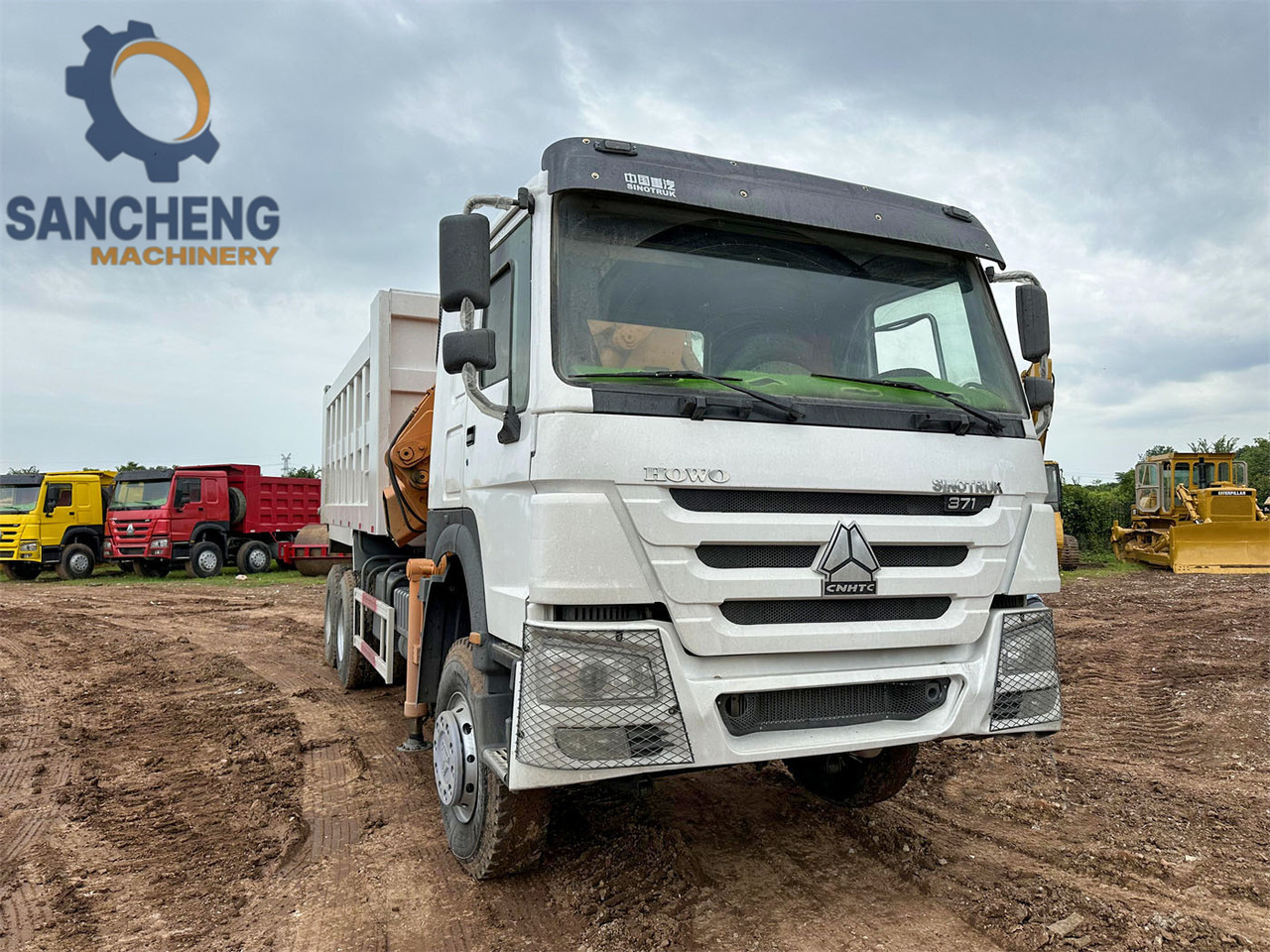 SINOTRUK Howo 371hp 6x4 crane truck - Kraanwagen: afbeelding 5 SINOTRUK Howo 371hp 6x4 crane truck - Kraanwagen: afbeelding 5