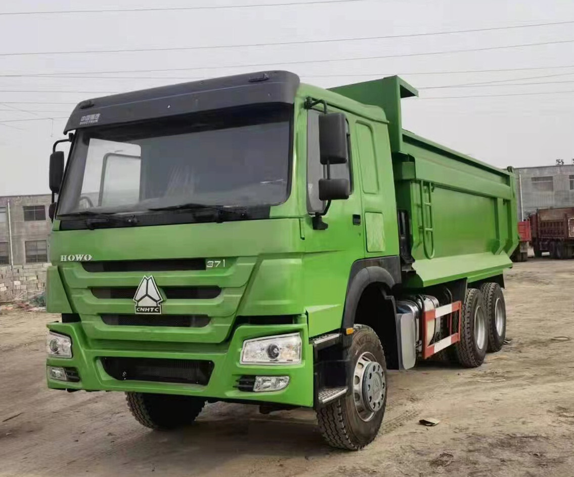 SINOTRUK Howo 6x4 Dump truck 371hp - Kipper vrachtwagen: afbeelding 1 SINOTRUK Howo 6x4 Dump truck 371hp - Kipper vrachtwagen: afbeelding 1