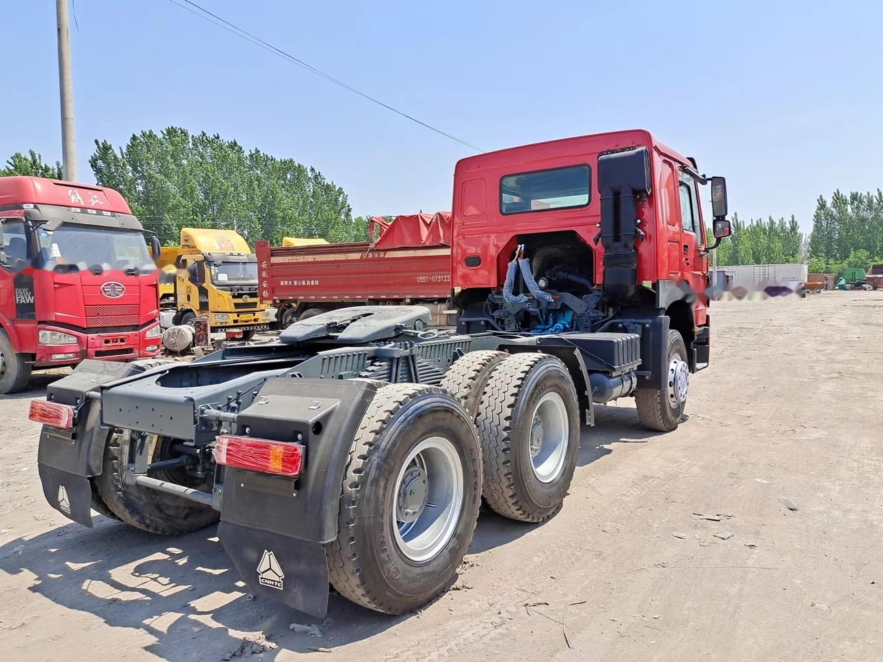 SINOTRUK Howo tractor unit 420 - Trekker: afbeelding 3 SINOTRUK Howo tractor unit 420 - Trekker: afbeelding 3