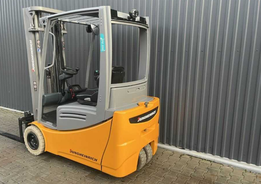 Jungheinrich EFG220 - Elektrische heftruck: afbeelding 3 Jungheinrich EFG220 - Elektrische heftruck: afbeelding 3