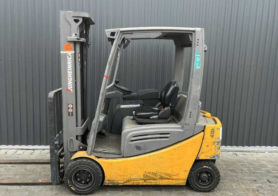 Jungheinrich EFG320 - Elektrische heftruck: afbeelding 2 Jungheinrich EFG320 - Elektrische heftruck: afbeelding 2