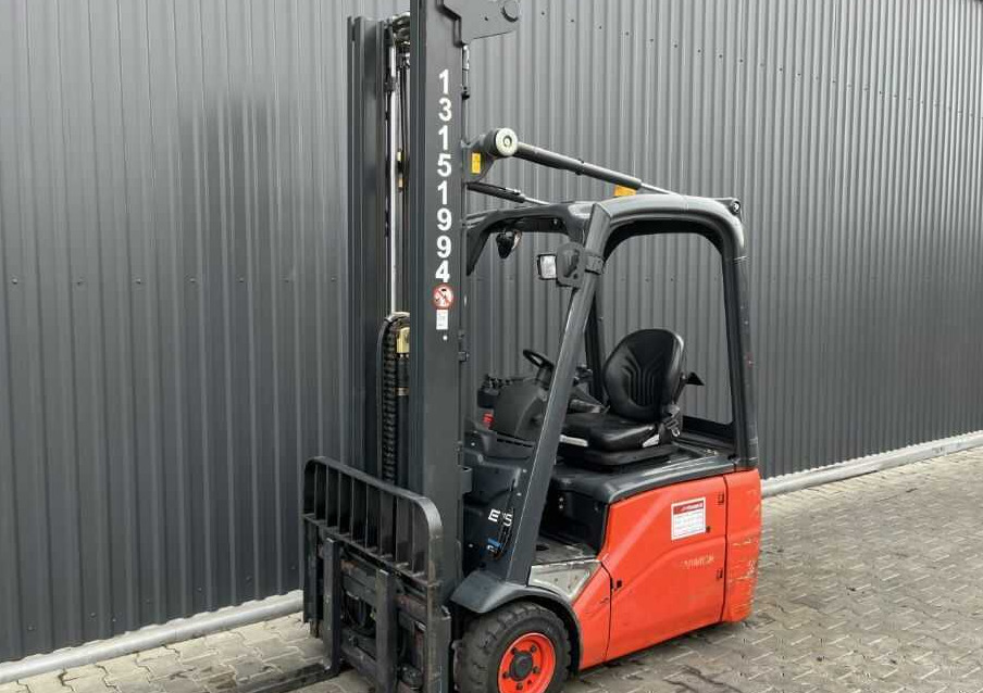 Linde E15-01 - Elektrische heftruck: afbeelding 1 Linde E15-01 - Elektrische heftruck: afbeelding 1