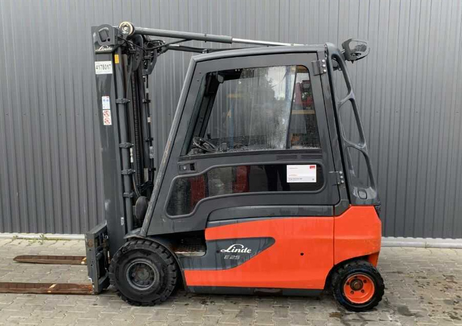 Linde E25L-01 - Elektrische heftruck: afbeelding 2 Linde E25L-01 - Elektrische heftruck: afbeelding 2