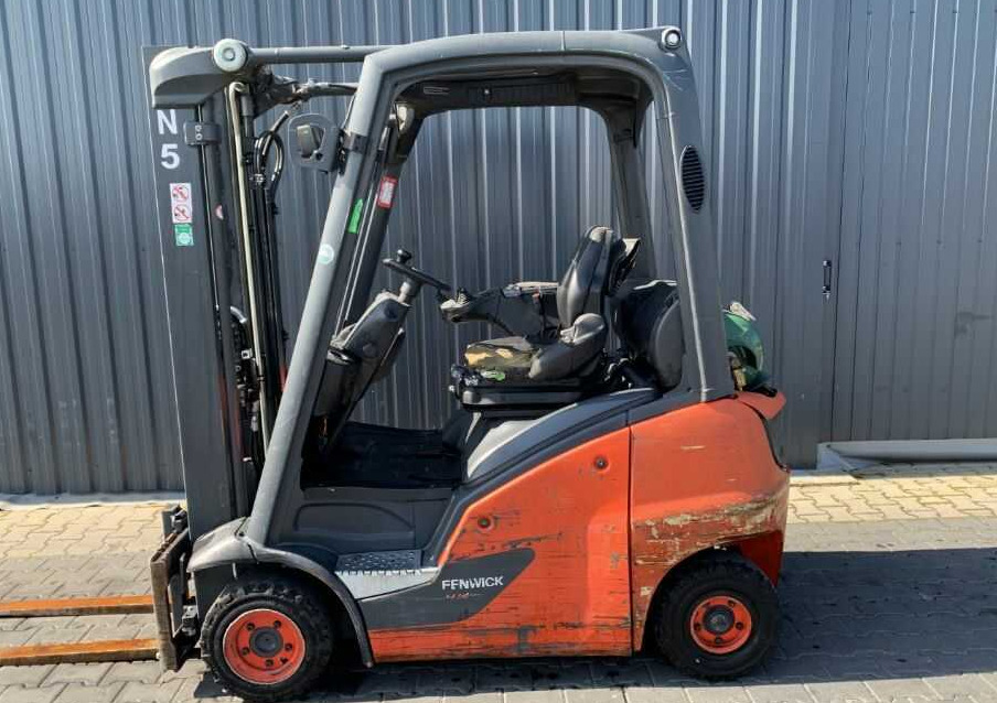 Linde H14T-01 - LPG heftruck: afbeelding 2 Linde H14T-01 - LPG heftruck: afbeelding 2