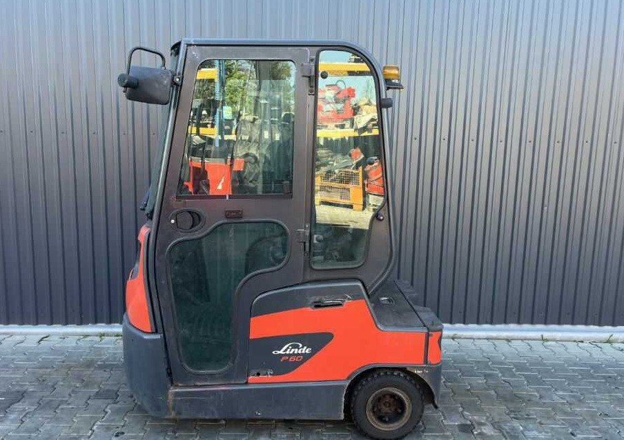 Linde P60 - Elektrische trekker: afbeelding 2 Linde P60 - Elektrische trekker: afbeelding 2