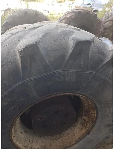 Michelin 18R19.5XF - Banden en velgen: afbeelding 1 Michelin 18R19.5XF - Banden en velgen: afbeelding 1