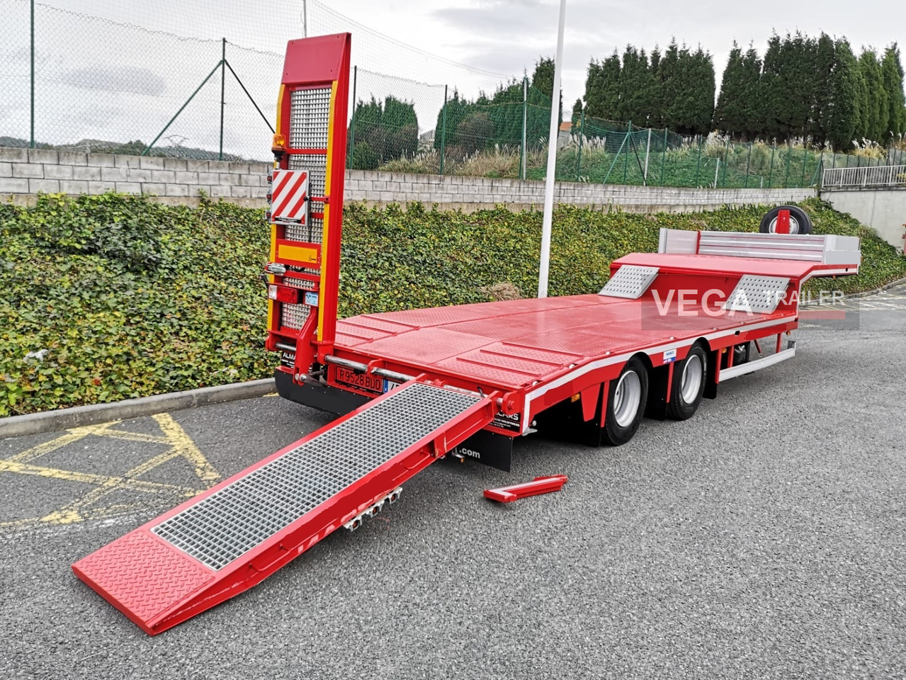 Dieplader oplegger voor het vervoer van zwaar materieel 2 Axle Lowloader: afbeelding 11 Dieplader oplegger voor het vervoer van zwaar materieel 2 Axle Lowloader: afbeelding 11