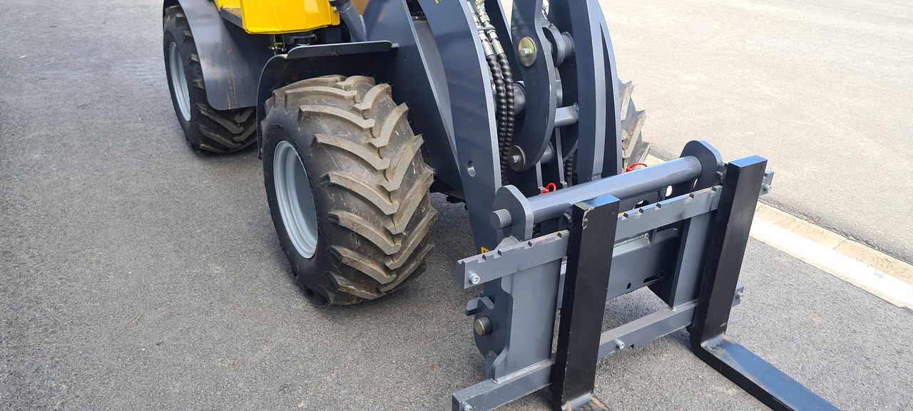 Leasing Eurotrac W11 Radlader Hoflader  Eurotrac W11 Radlader Hoflader: afbeelding 9