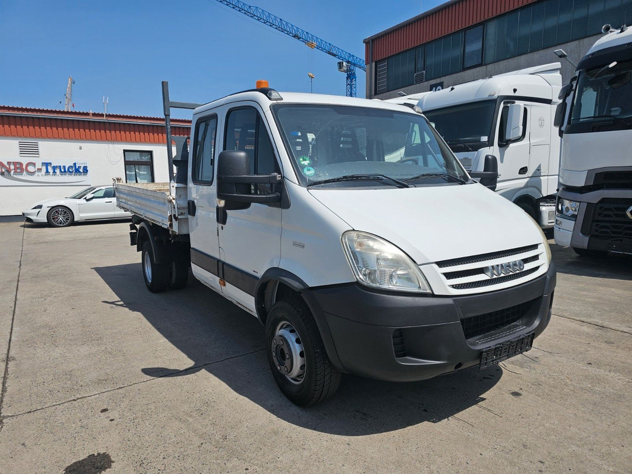 Iveco DAILY * DREISEITENKIPPER * MEILER * STANDHZ - Kipper bestelwagen, Bestelwagen met dubbele cabine: afbeelding 3 Iveco DAILY * DREISEITENKIPPER * MEILER * STANDHZ - Kipper bestelwagen, Bestelwagen met dubbele cabine: afbeelding 3