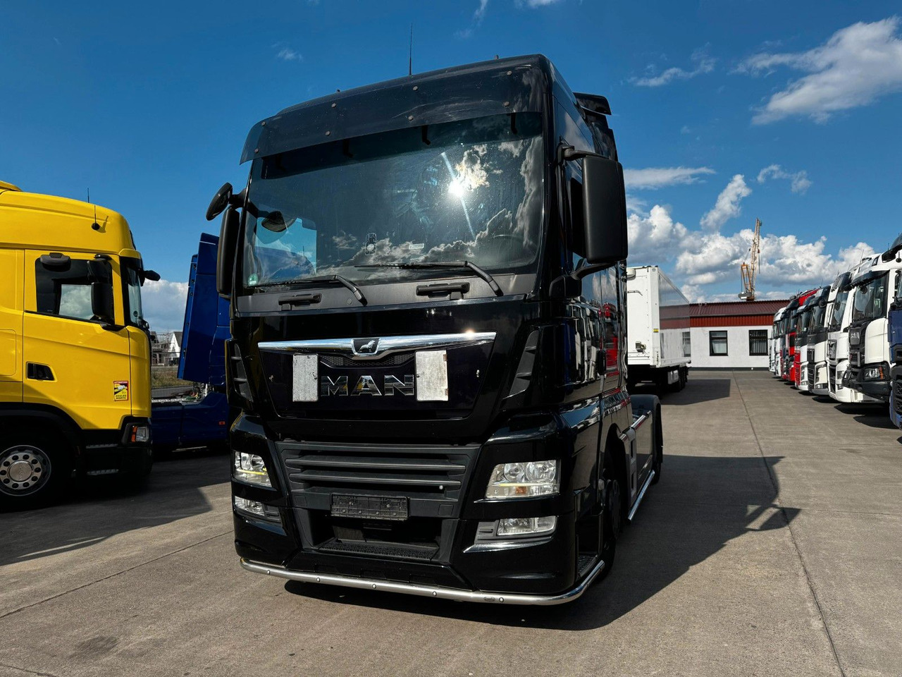 MAN TGX 18.500 * XXL * VOLLVERKLEIDUNG * - Trekker: afbeelding 3 MAN TGX 18.500 * XXL * VOLLVERKLEIDUNG * - Trekker: afbeelding 3