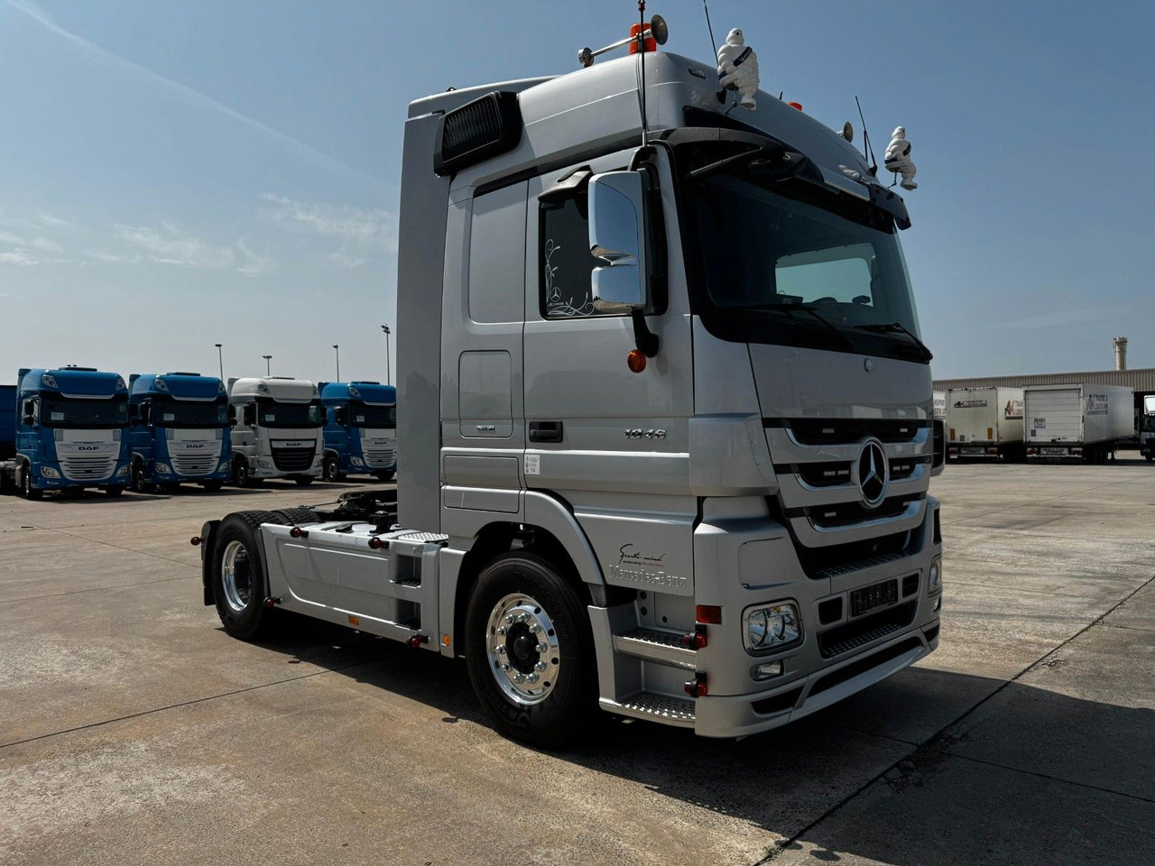 Mercedes-Benz ACTROS 1846 * AUTOMATIK * TOP * NEUE REIFEN - Trekker: afbeelding 5 Mercedes-Benz ACTROS 1846 * AUTOMATIK * TOP * NEUE REIFEN - Trekker: afbeelding 5