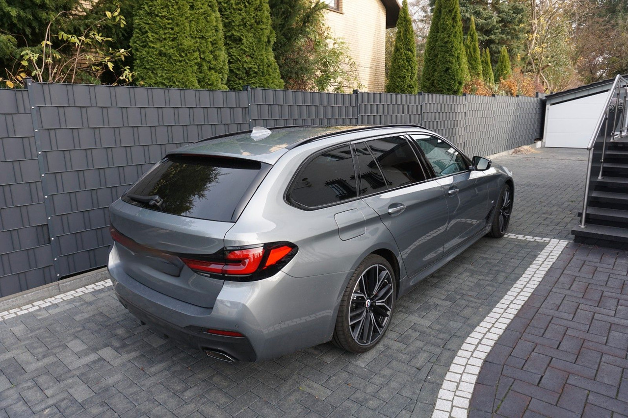 BMW 530 xDrive Touríng - Stationwagen: afbeelding 2 BMW 530 xDrive Touríng - Stationwagen: afbeelding 2