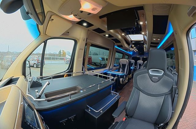 Mercedes-Benz Sprinter 319 VIP 8+1 Mercedes-Benz Sprinter 319 VIP 8+1 - Minibus, Personenvervoer: afbeelding 4 Mercedes-Benz Sprinter 319 VIP 8+1 Mercedes-Benz Sprinter 319 VIP 8+1 - Minibus, Personenvervoer: afbeelding 4