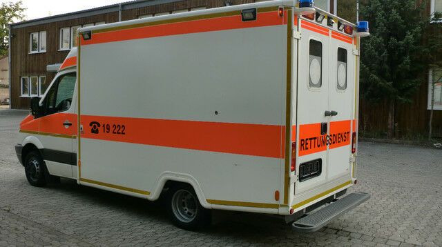 Mercedes-Benz Sprinter 516 CDI /on Stock / Mercedes-Benz Sprinter 516 CDI /on Stock / - Ambulance: afbeelding 5 Mercedes-Benz Sprinter 516 CDI /on Stock / Mercedes-Benz Sprinter 516 CDI /on Stock / - Ambulance: afbeelding 5