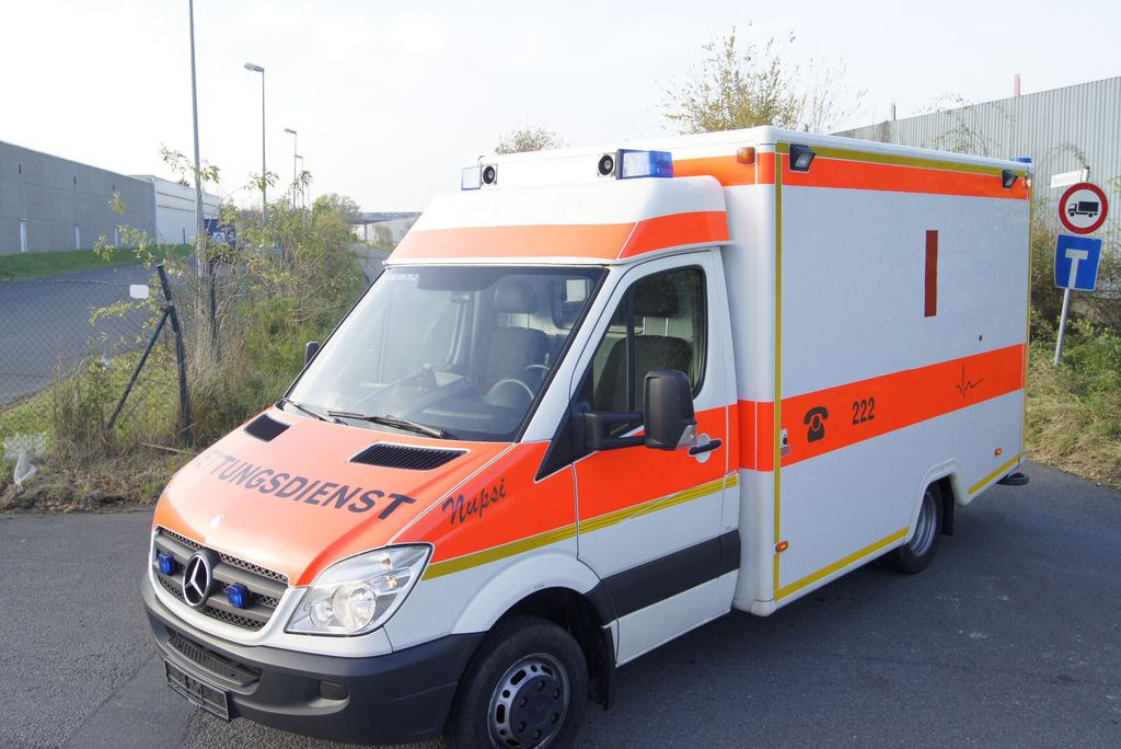 Mercedes-Benz Sprinter 516 WAS Mercedes-Benz Sprinter 516 WAS - Ambulance: afbeelding 1 Mercedes-Benz Sprinter 516 WAS Mercedes-Benz Sprinter 516 WAS - Ambulance: afbeelding 1