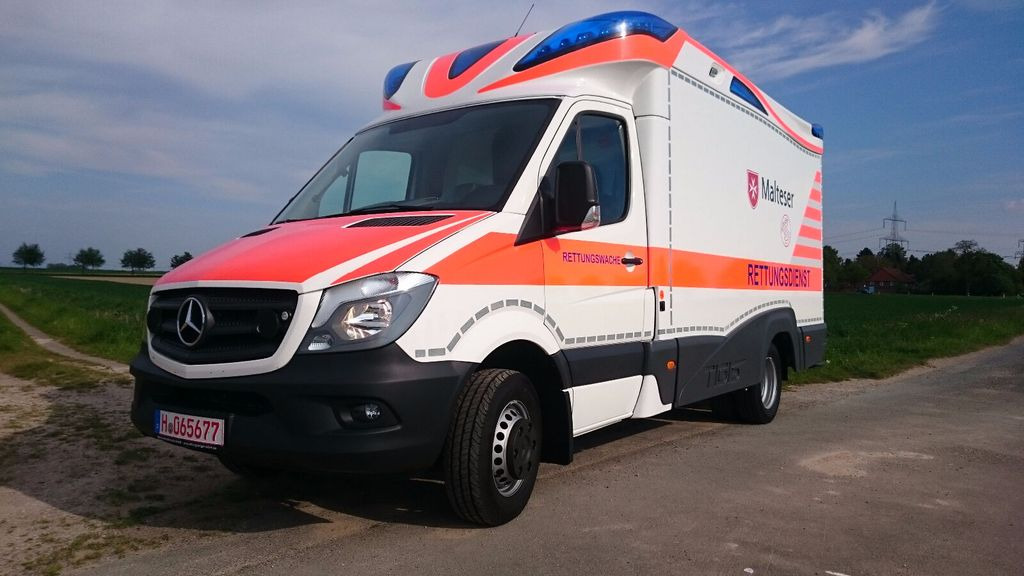 Mercedes-Benz Tigis Mod 2016 wie neu Mercedes-Benz Tigis Mod 2016 wie neu - Ambulance: afbeelding 5 Mercedes-Benz Tigis Mod 2016 wie neu Mercedes-Benz Tigis Mod 2016 wie neu - Ambulance: afbeelding 5