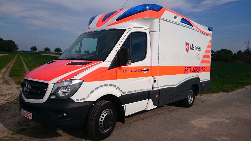 Mercedes-Benz Tigis Mod 2016 wie neu Mercedes-Benz Tigis Mod 2016 wie neu - Ambulance: afbeelding 3 Mercedes-Benz Tigis Mod 2016 wie neu Mercedes-Benz Tigis Mod 2016 wie neu - Ambulance: afbeelding 3