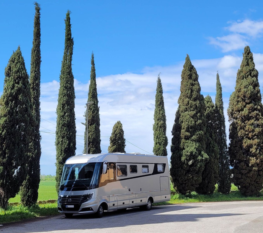 Niesmann + Bischoff Flair 880 BE Niesmann + Bischoff Flair 880 BE - Integraal camper: afbeelding 1 Niesmann + Bischoff Flair 880 BE Niesmann + Bischoff Flair 880 BE - Integraal camper: afbeelding 1