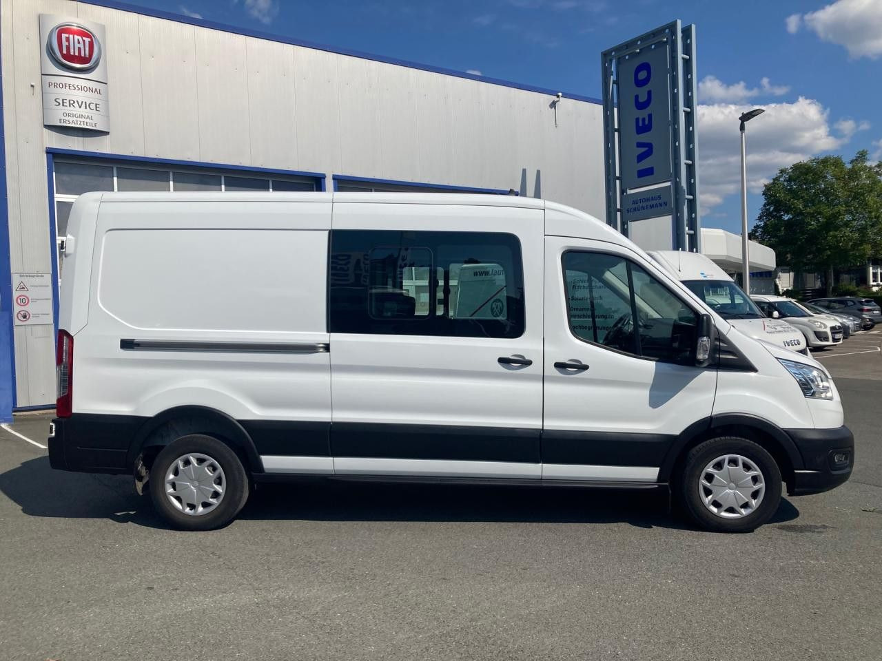 Ford Transit 350 L3H2 MIXTO Euro6 Klima AHK Ford Transit 350 L3H2 MIXTO Euro6 Klima AHK - Gesloten bestelwagen: afbeelding 3 Ford Transit 350 L3H2 MIXTO Euro6 Klima AHK Ford Transit 350 L3H2 MIXTO Euro6 Klima AHK - Gesloten bestelwagen: afbeelding 3
