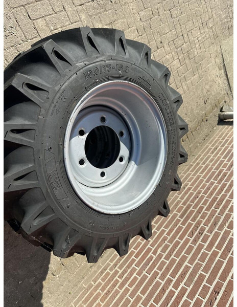 Bandenmarkt - Band voor Landbouwmachine: afbeelding 3 Bandenmarkt - Band voor Landbouwmachine: afbeelding 3