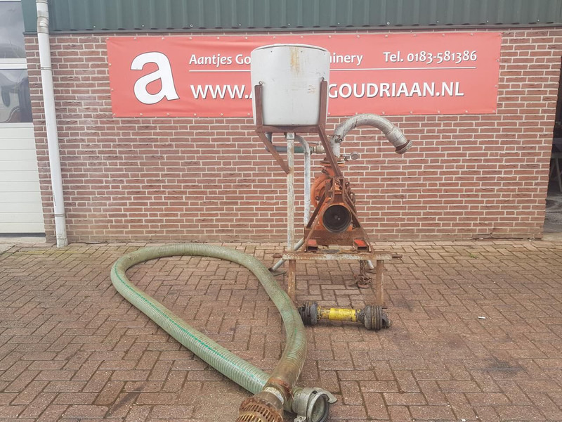 Landini waterpomp - Gebruikt - Water pomp: afbeelding 1 Landini waterpomp - Gebruikt - Water pomp: afbeelding 1