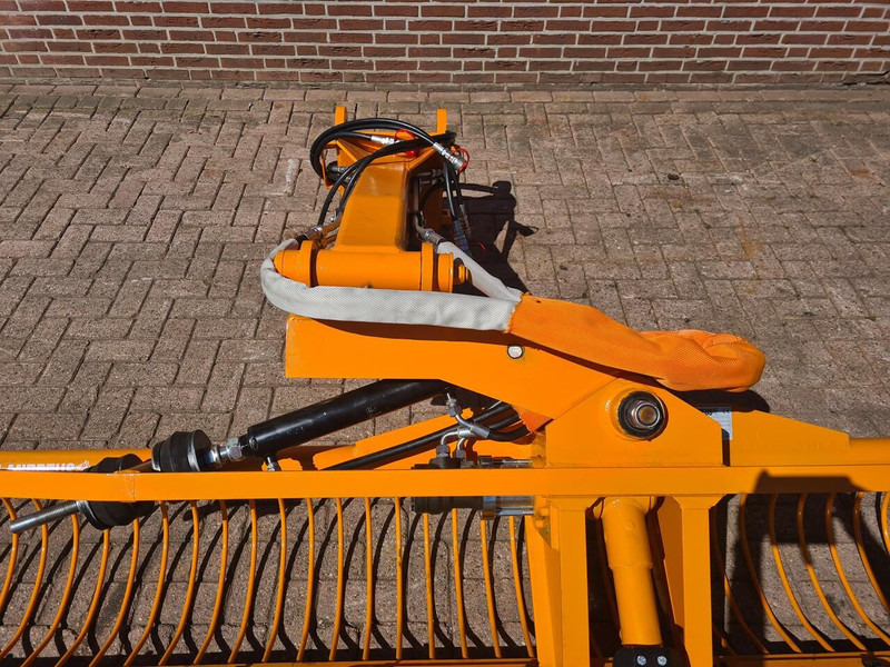 Onbekend Maaikorf - Bak: afbeelding 4 Onbekend Maaikorf - Bak: afbeelding 4