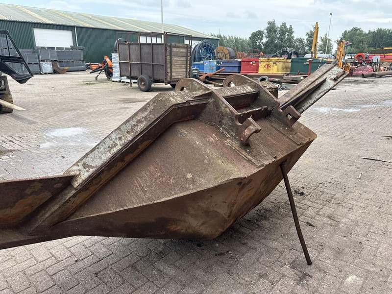 Profielbak CW 30 - Bak voor Bouwmachine: afbeelding 4 Profielbak CW 30 - Bak voor Bouwmachine: afbeelding 4