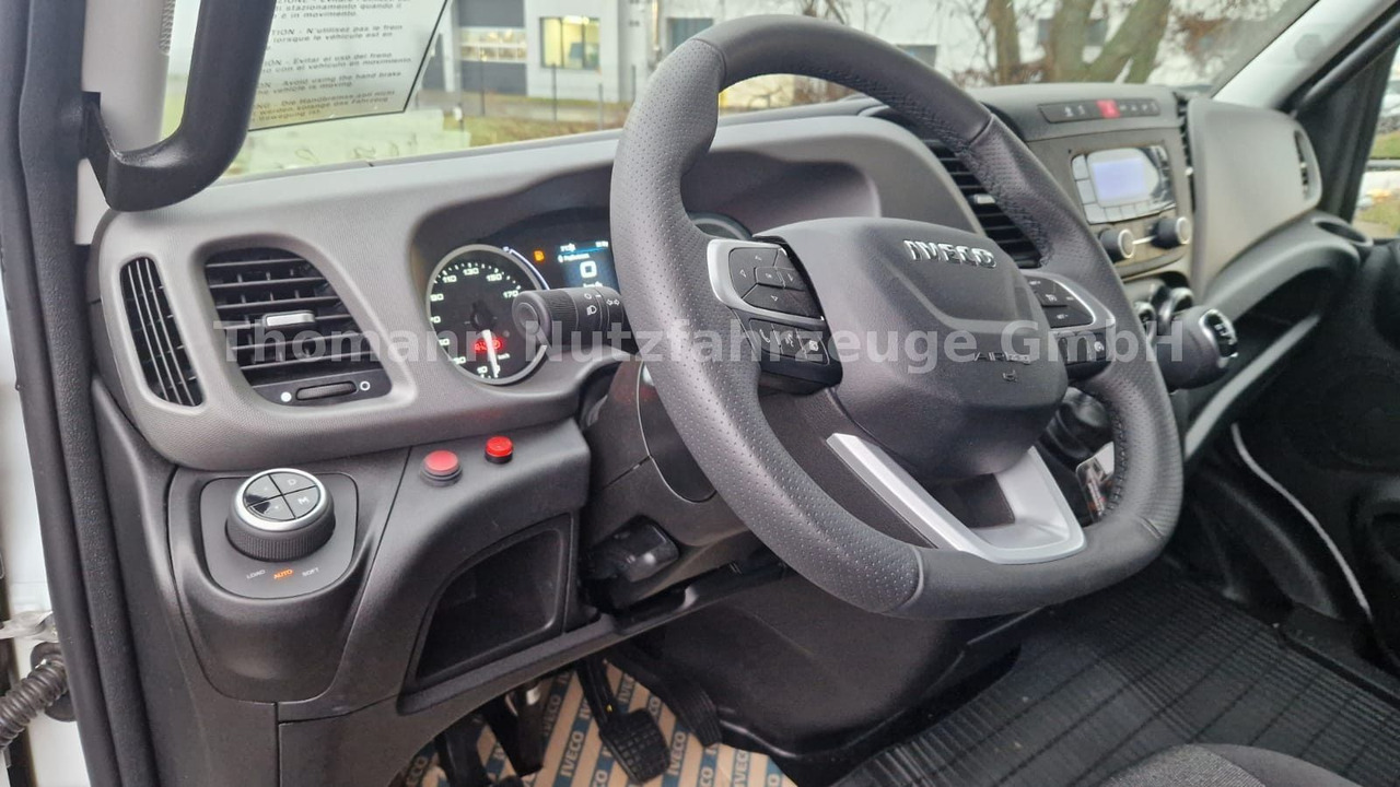 Iveco Daily 70C18H Pritsche Plane 1000KG LBW Luftfeder Iveco Daily 70C18H Pritsche Plane 1000KG LBW Luftfeder - Huifzeil bedrijfswagen: afbeelding 4 Iveco Daily 70C18H Pritsche Plane 1000KG LBW Luftfeder Iveco Daily 70C18H Pritsche Plane 1000KG LBW Luftfeder - Huifzeil bedrijfswagen: afbeelding 4
