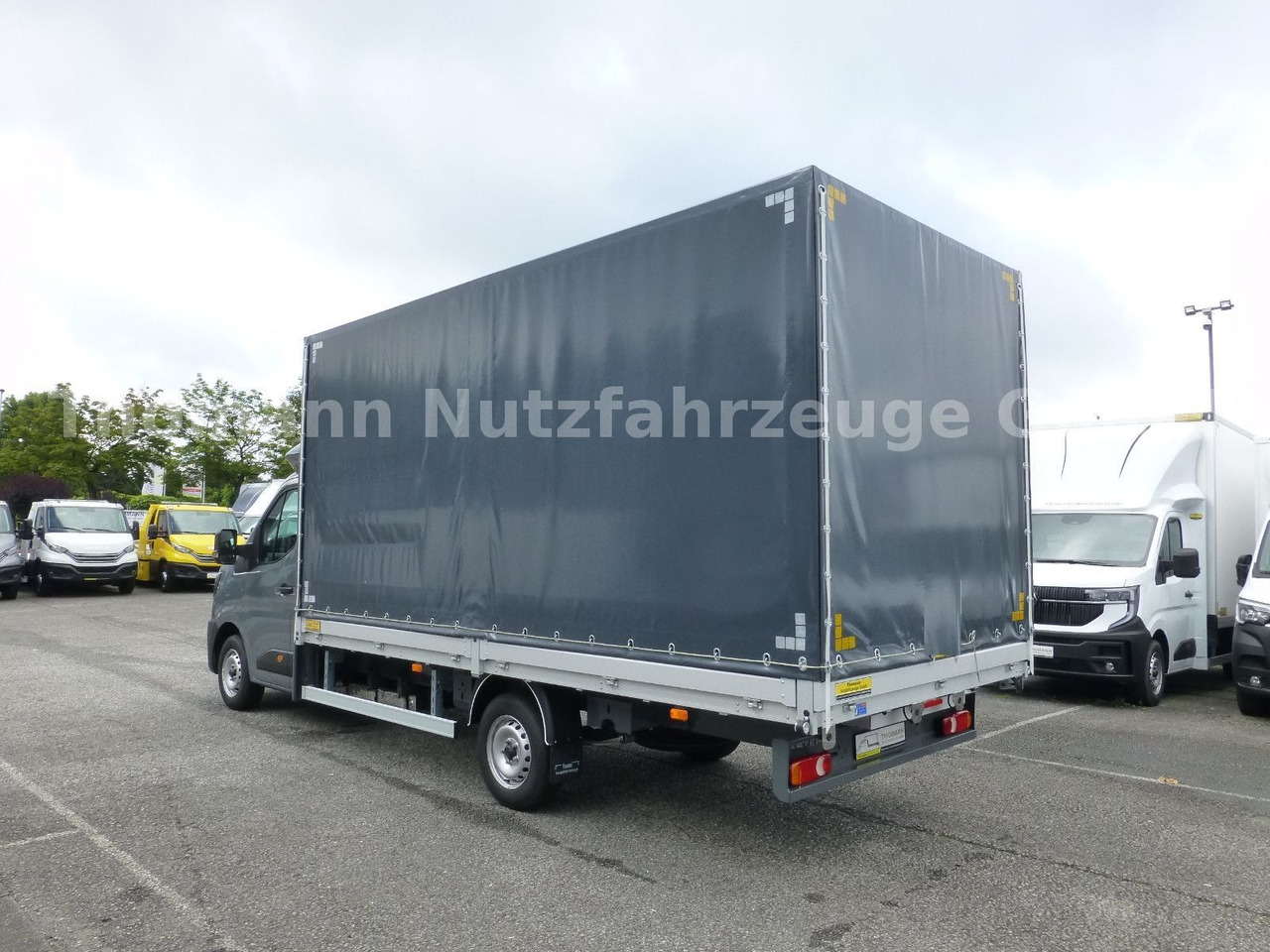 Renault NEW Master Pritsche Plane Premium 2025 - Huifzeil bedrijfswagen: afbeelding 5 Renault NEW Master Pritsche Plane Premium 2025 - Huifzeil bedrijfswagen: afbeelding 5