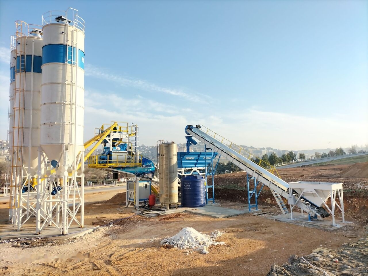 Promax Mobile Concrete Batching Plant PROMAX M100-TWN (100m³/h) - Betoncentrale: afbeelding 1 Promax Mobile Concrete Batching Plant PROMAX M100-TWN (100m³/h) - Betoncentrale: afbeelding 1
