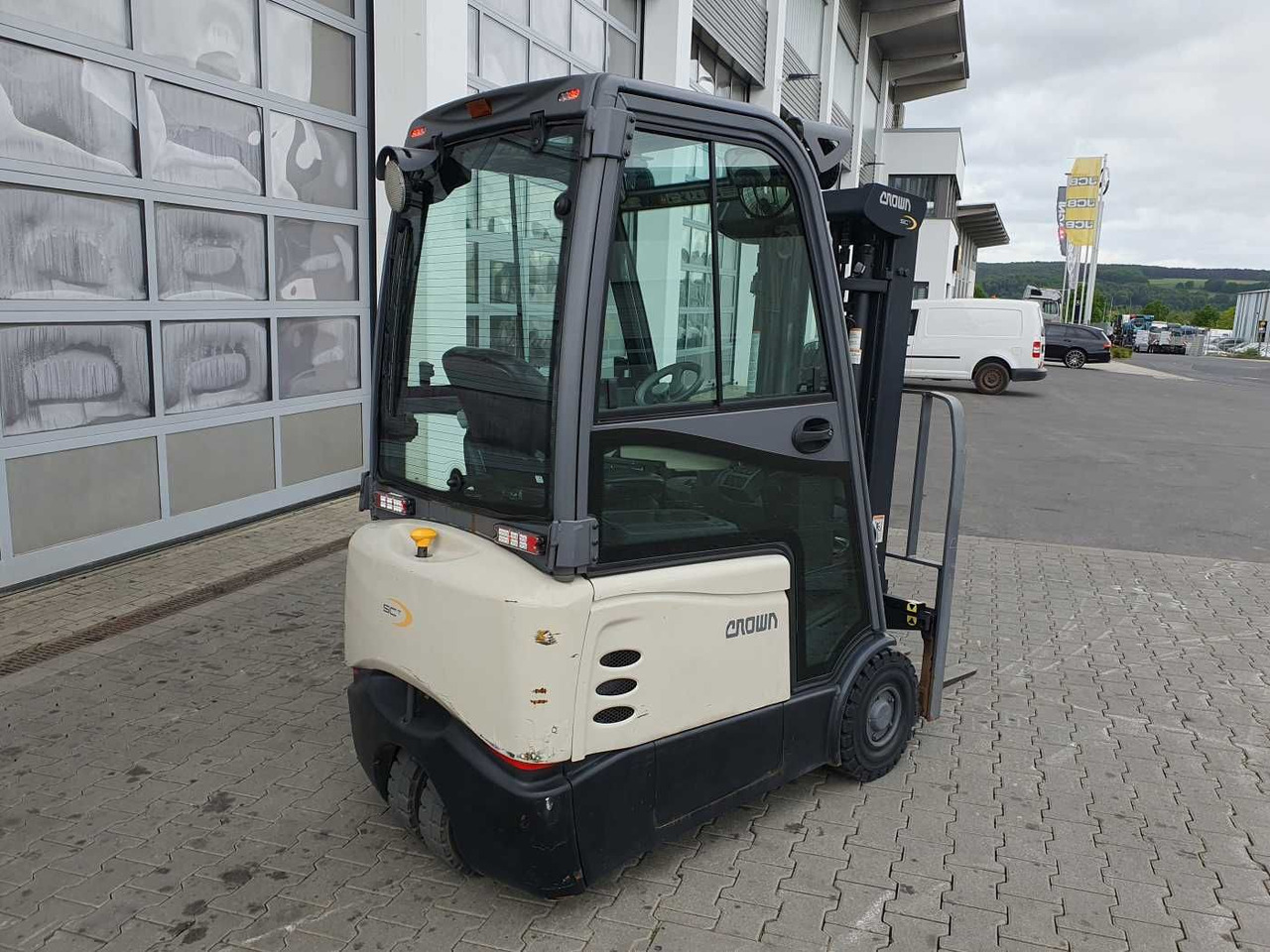 Crown SCT6020-1.3 /Triplex: 4.30m / SS / 1.185h! - Elektrische heftruck: afbeelding 4 Crown SCT6020-1.3 /Triplex: 4.30m / SS / 1.185h! - Elektrische heftruck: afbeelding 4