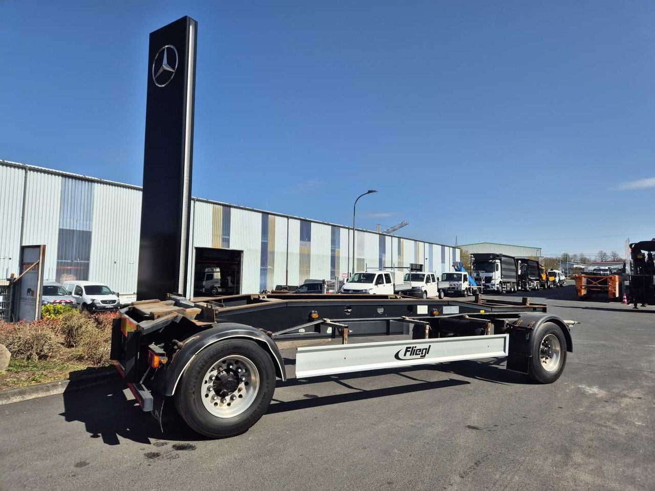 Fliegl ZPS180 Abroll-Container Tropper Pellet-Silo 22m³ Fliegl ZPS180 Abroll-Container Tropper Pellet-Silo 22m³ - Haakarm/ Portaalarm aanhanger: afbeelding 4 Fliegl ZPS180 Abroll-Container Tropper Pellet-Silo 22m³ Fliegl ZPS180 Abroll-Container Tropper Pellet-Silo 22m³ - Haakarm/ Portaalarm aanhanger: afbeelding 4