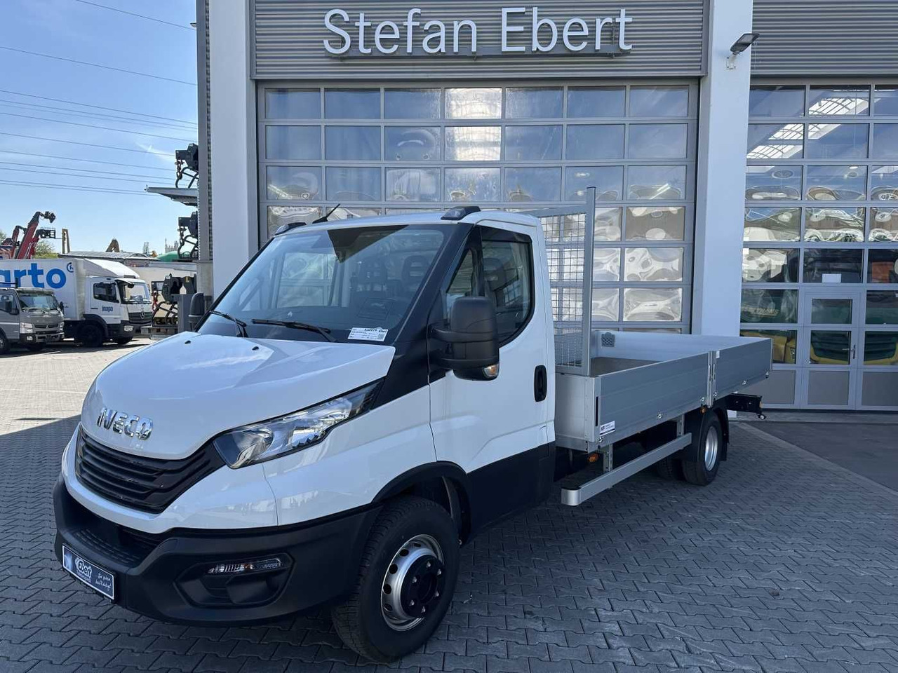 Iveco 60C16H 3.0L *R4.350mm*AHK*3-Sitze*Klima* - Bestelwagen met open laadbak: afbeelding 1 Iveco 60C16H 3.0L *R4.350mm*AHK*3-Sitze*Klima* - Bestelwagen met open laadbak: afbeelding 1