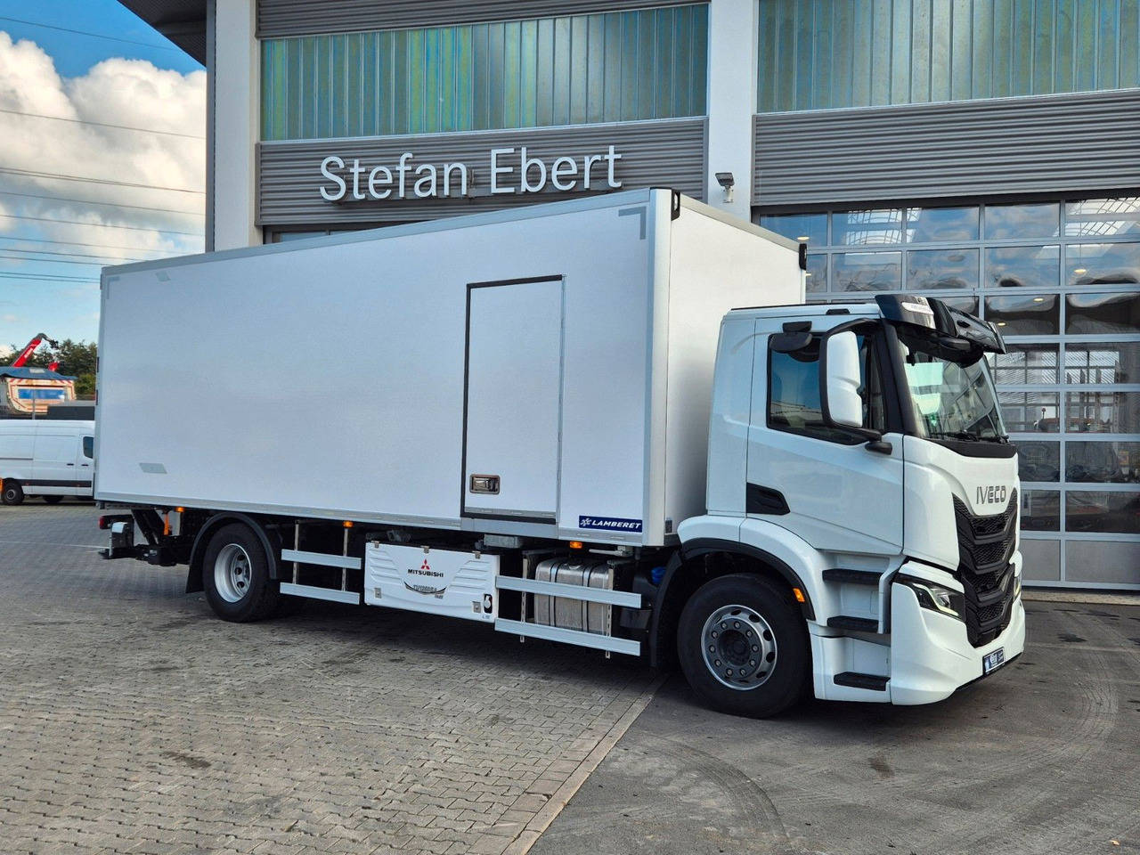 Iveco AD190S40/FP Lamberet Mitsubishi LBW Tür AHK - Koelwagen vrachtwagen: afbeelding 4 Iveco AD190S40/FP Lamberet Mitsubishi LBW Tür AHK - Koelwagen vrachtwagen: afbeelding 4