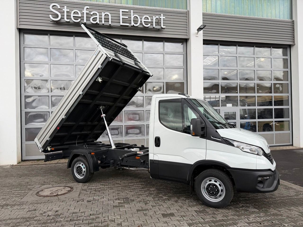 Iveco Daily 35S14 A8*R3.450mm*Automatik*Kamera*2Sitze* - Kipper bestelwagen: afbeelding 2 Iveco Daily 35S14 A8*R3.450mm*Automatik*Kamera*2Sitze* - Kipper bestelwagen: afbeelding 2