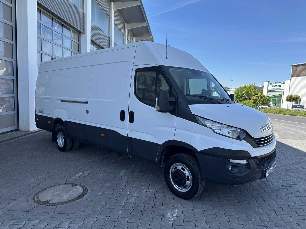 Iveco Daily 50C16 R4.100mm *AHK*Automatik*Ladekran* - Gesloten bestelwagen: afbeelding 3 Iveco Daily 50C16 R4.100mm *AHK*Automatik*Ladekran* - Gesloten bestelwagen: afbeelding 3