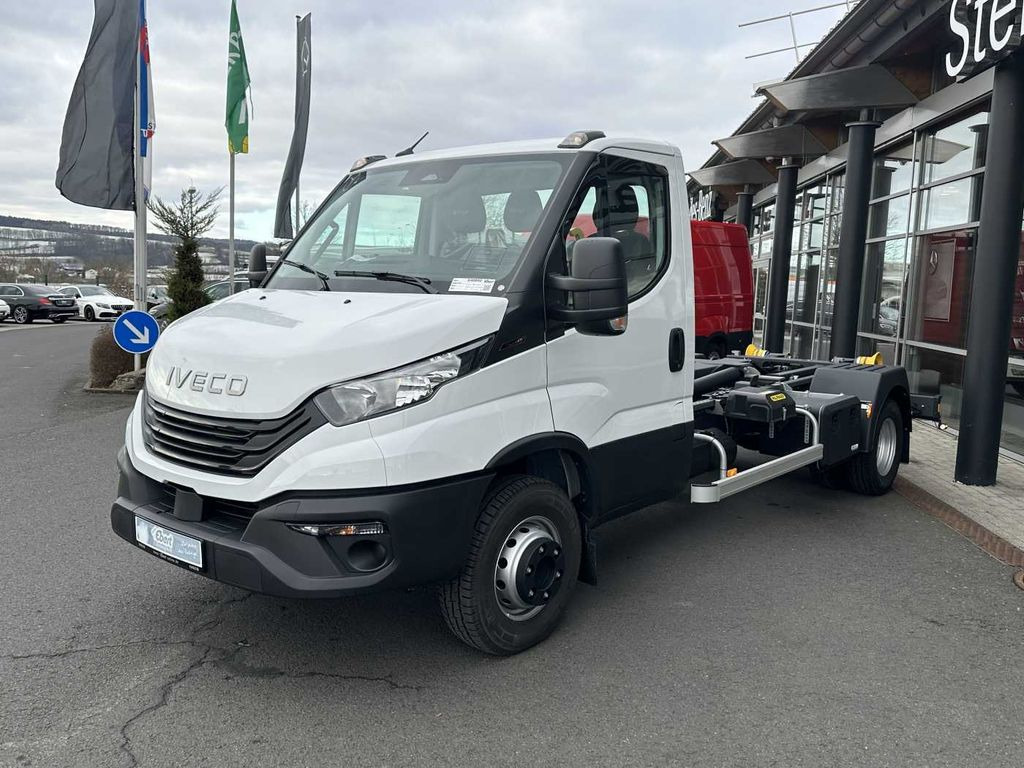 Iveco Daily 70C18 3.0L Abrollkipper *AHK*Luft*Sperre* - Haakarmsysteem vrachtwagen: afbeelding 3 Iveco Daily 70C18 3.0L Abrollkipper *AHK*Luft*Sperre* - Haakarmsysteem vrachtwagen: afbeelding 3