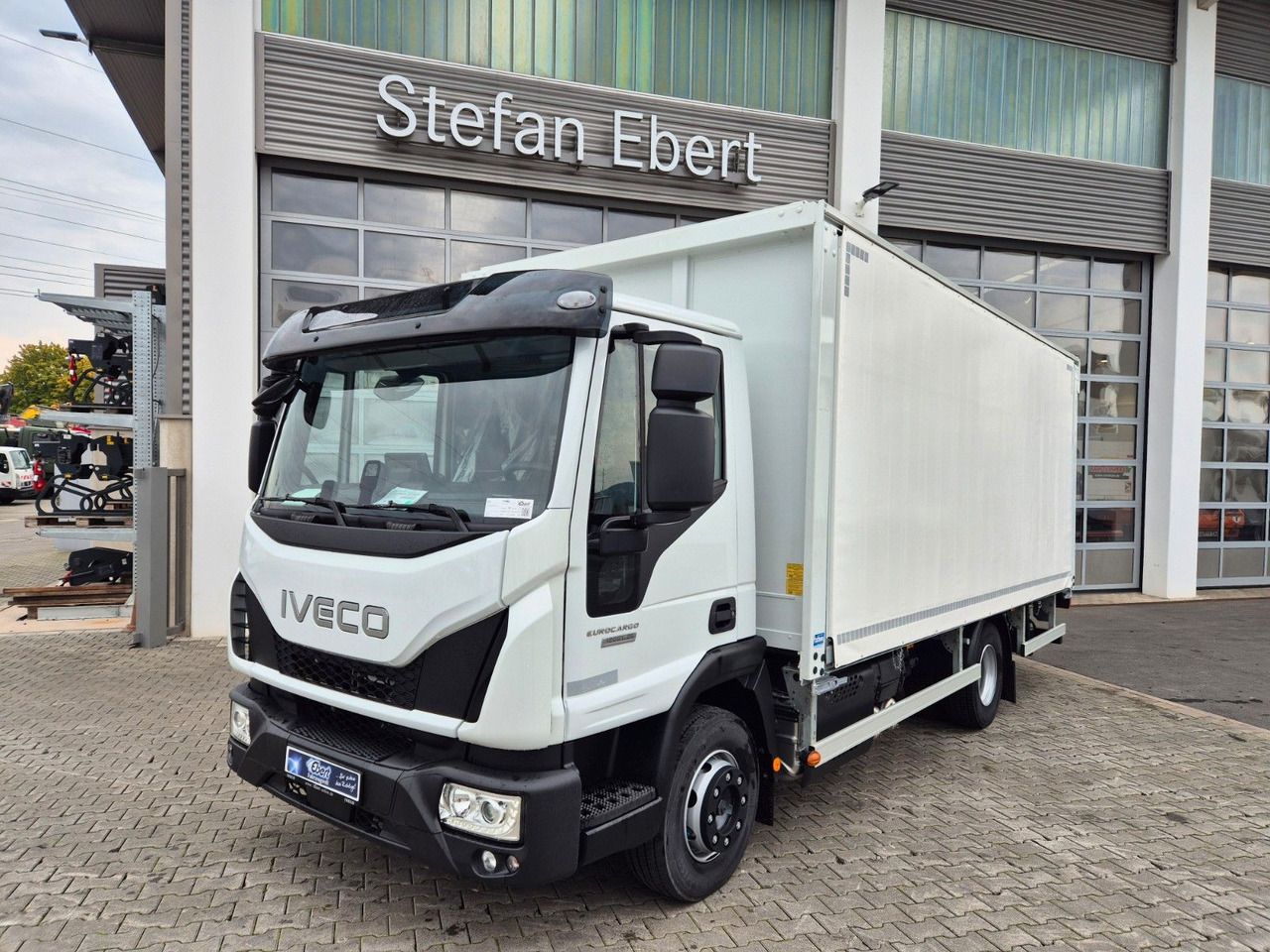 Iveco Eurocargo ML120EL25/P Böse Schiebeplanen LBW AHK - Drankenwagen vrachtwagen: afbeelding 1 Iveco Eurocargo ML120EL25/P Böse Schiebeplanen LBW AHK - Drankenwagen vrachtwagen: afbeelding 1
