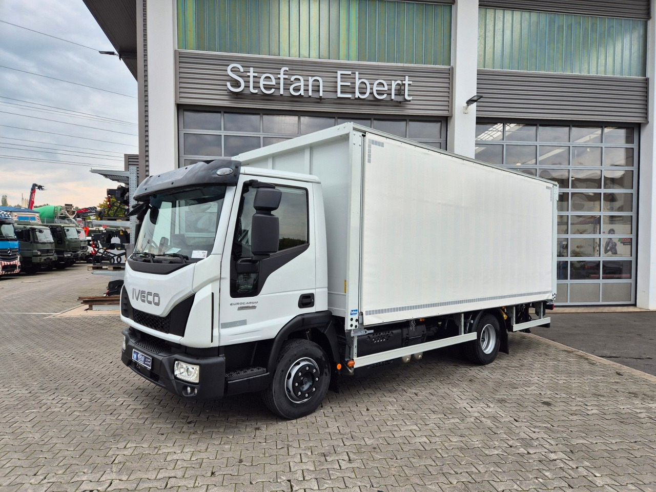 Iveco Eurocargo ML120EL25/P Böse Schiebeplanen LBW AHK - Drankenwagen vrachtwagen: afbeelding 3 Iveco Eurocargo ML120EL25/P Böse Schiebeplanen LBW AHK - Drankenwagen vrachtwagen: afbeelding 3