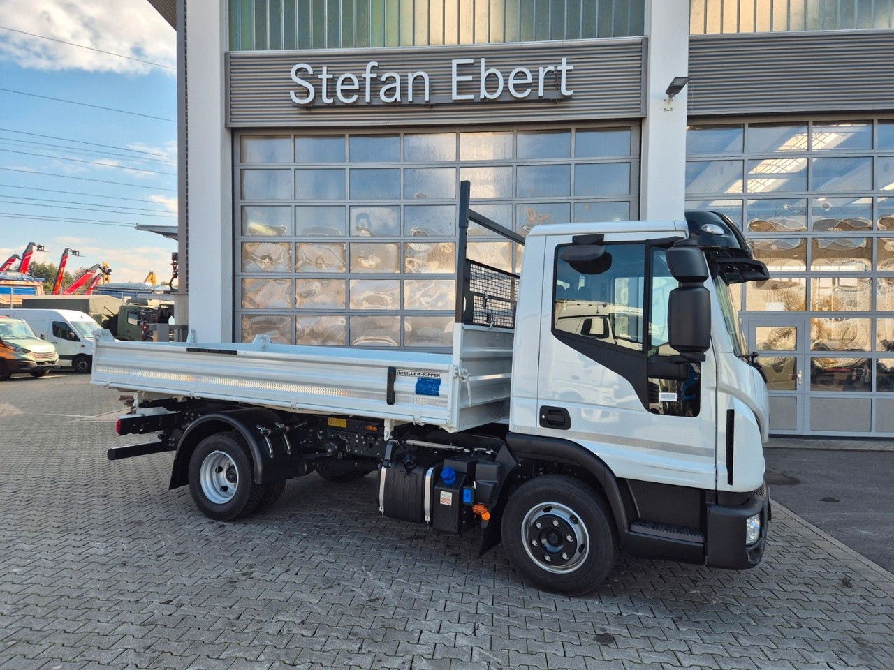 Iveco Eurocargo ML80E21 Meiller 2x AHK 3 Sitze Klima - Kipper bestelwagen: afbeelding 4 Iveco Eurocargo ML80E21 Meiller 2x AHK 3 Sitze Klima - Kipper bestelwagen: afbeelding 4